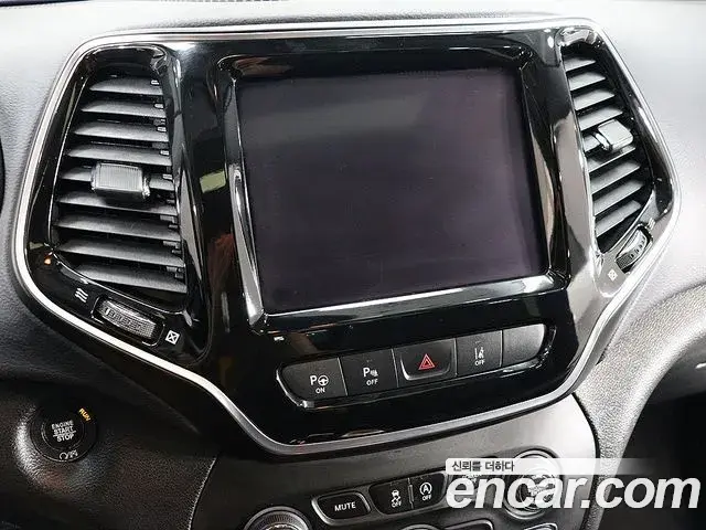 Jeep Cherokee 2020 — Фото 6/20