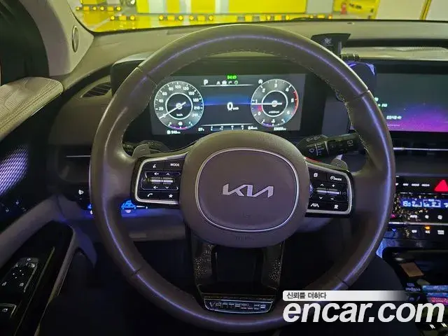 Kia Carnival 2022 — Photo 12/13