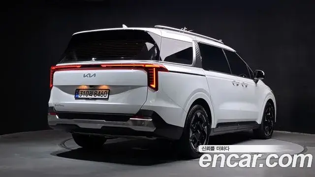Kia Carnival 2024 — Photo 2/20
