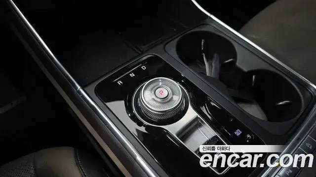 Kia Carnival 2024 — Photo 9/20