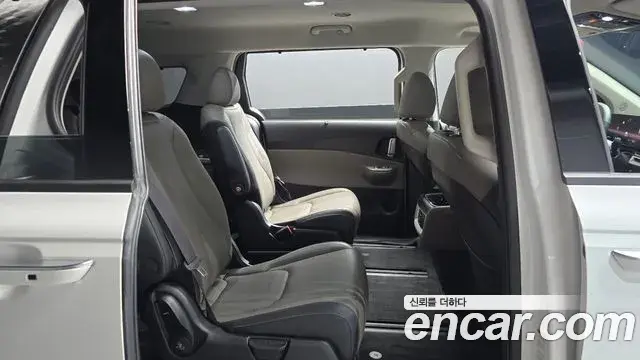 Kia Carnival 2024 — Photo 12/20