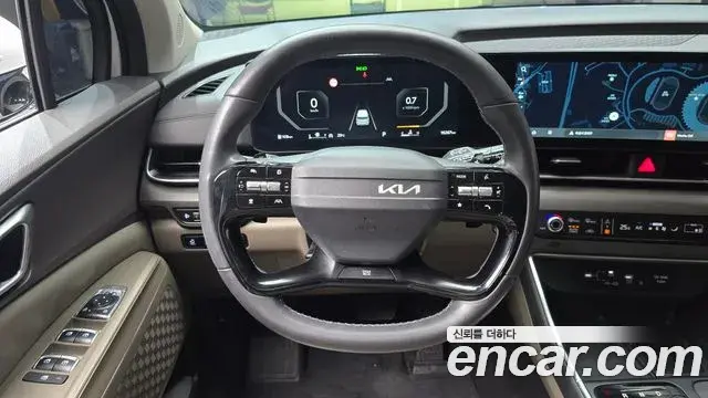 Kia Carnival 2024 — Photo 14/20