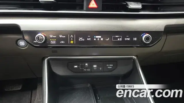 Kia Carnival 2024 — Photo 18/20
