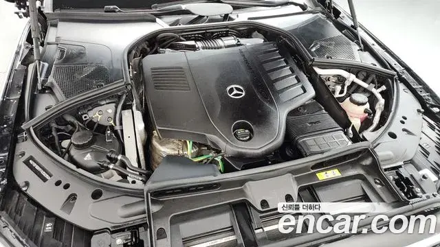 Mercedes-Benz S-Class 2025 — Photo 16/34