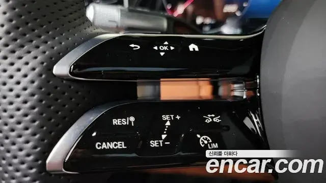 Mercedes-Benz S-Class 2025 — Photo 22/34