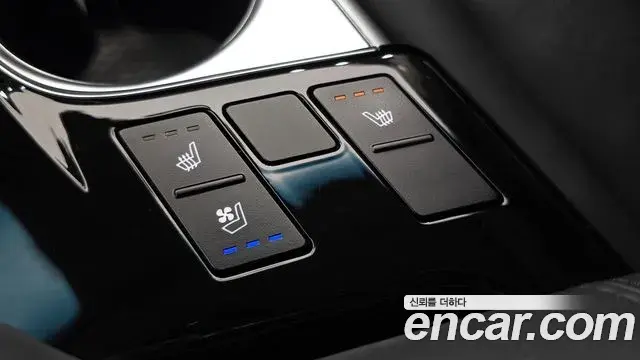 Kia K8 2022 — Şəkil 13/20
