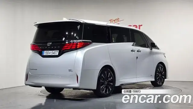 Toyota Alphard 2025 — Şəkil 2/20