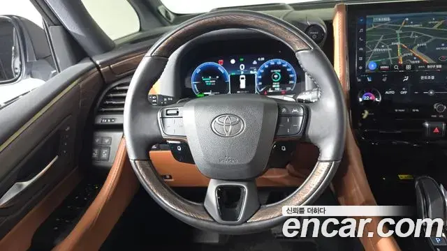 Toyota Alphard 2025 — Şəkil 14/20
