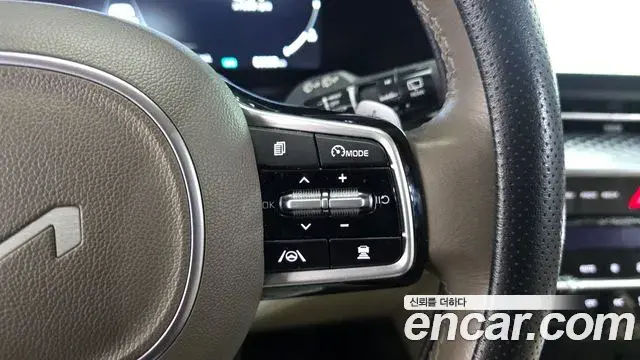 Kia Carnival 2022 — Photo 13/20