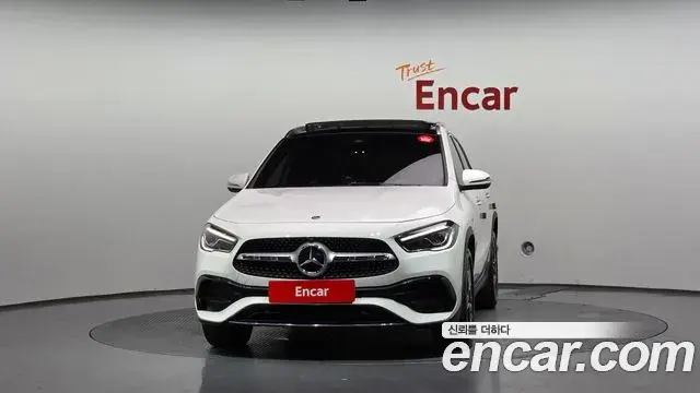 Mercedes-Benz GLA-Class 2020 — Фото 3/20