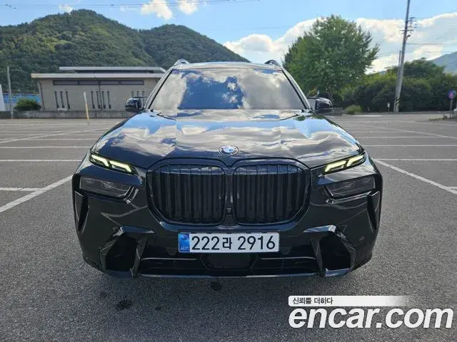 BMW X7 2025 — Photo 1/20
