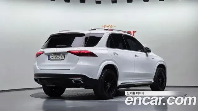 Mercedes-Benz GLE-Class 2023 — Фото 1/20
