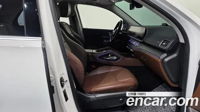Mercedes-Benz GLE-Class 2023 — Фото 10/20