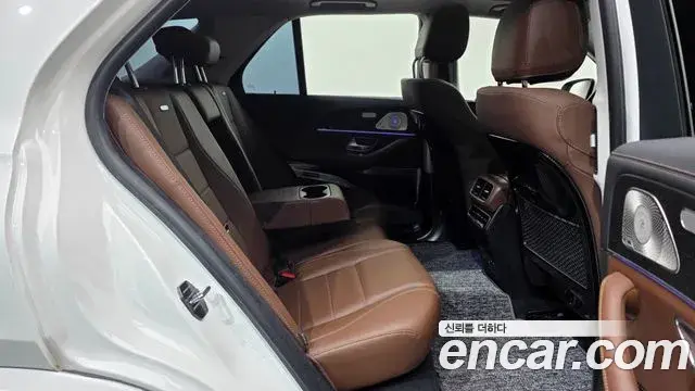 Mercedes-Benz GLE-Class 2023 — Фото 11/20