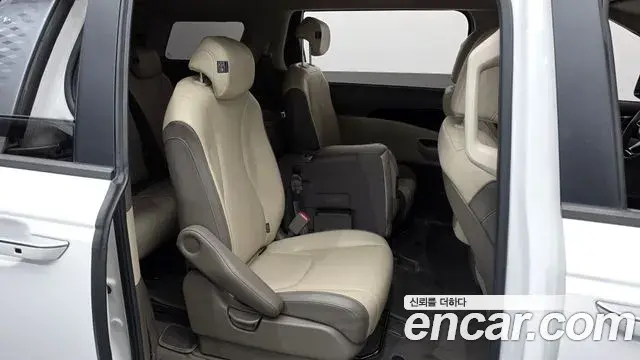 Kia Carnival 2020 — Photo 11/20