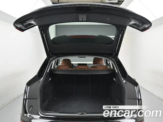 Audi Q5 2023 — Фото 19/20