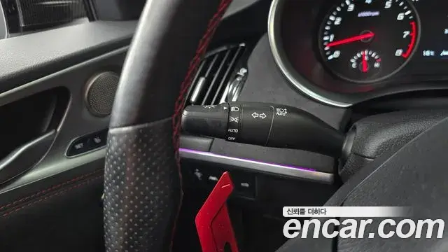 Kia Stinger Meister 2020 — ფოტო 20/34