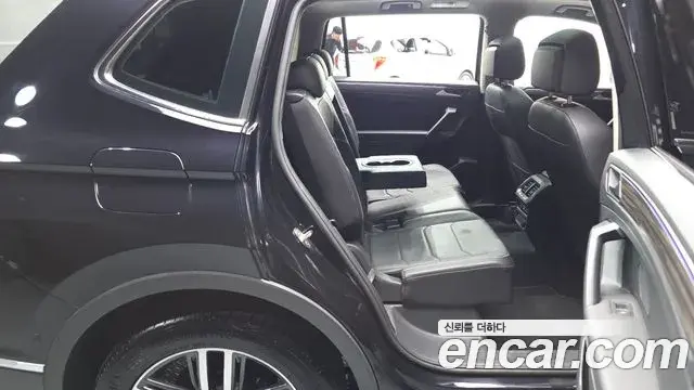 Volkswagen Tiguan Allspace 2022 — Şəkil 11/20