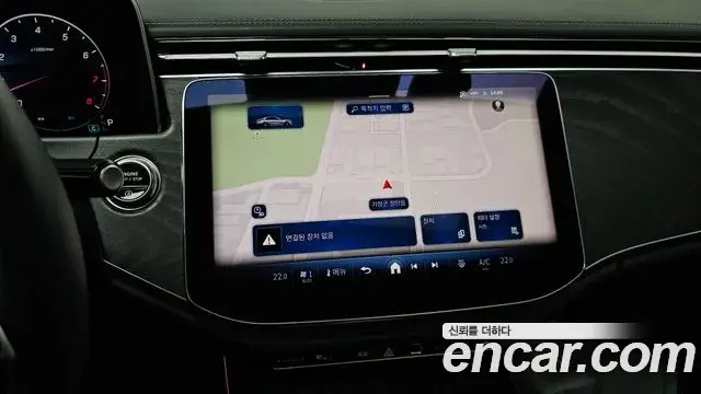 Mercedes-Benz E-Class 2025 — Photo 17/20