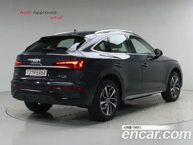 Audi Q5 2023 — Фото 2/20