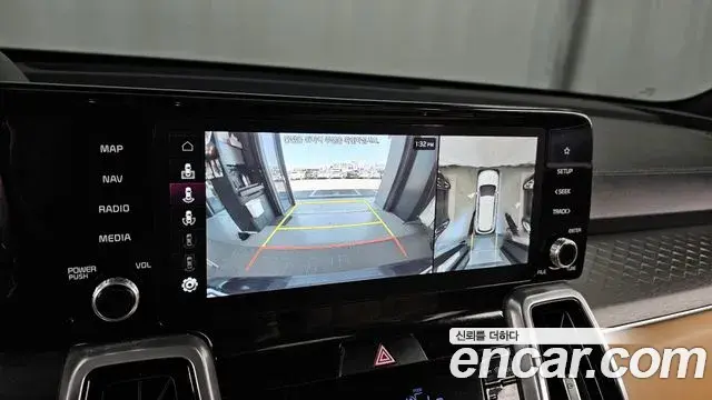 Kia Sorento 2022 — Photo 15/20