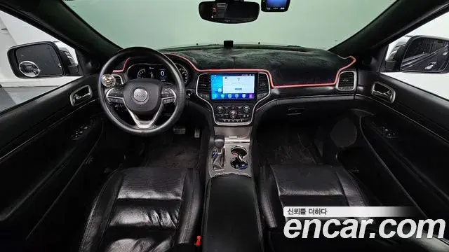 Jeep Grand Cherokee 2019 — Şəkil 7/20