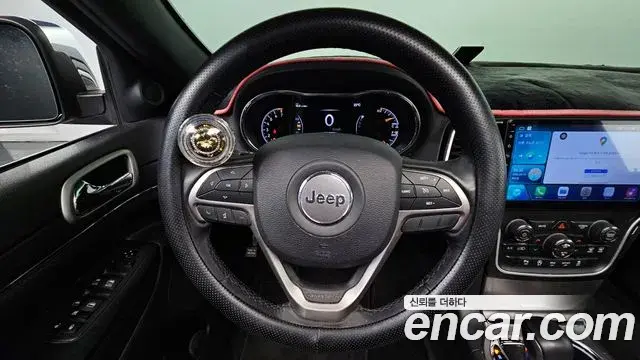 Jeep Grand Cherokee 2019 — Şəkil 11/20