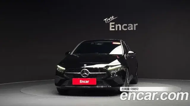 Mercedes-Benz A-Class 2025 — Фото 3/20