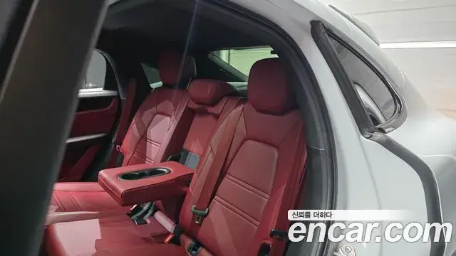 Porsche Cayenne 2021 — Şəkil 11/20