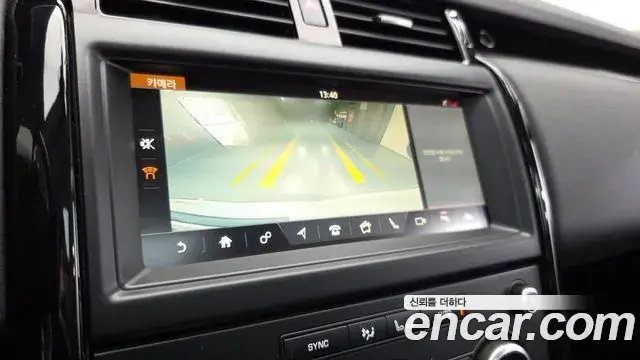Land Rover Discovery 5 2018 — Фото 15/20