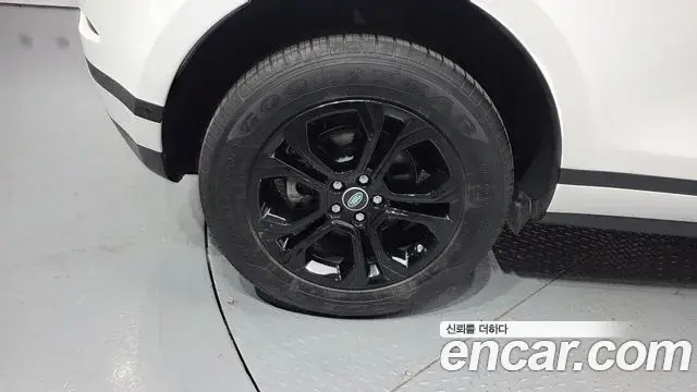 Land Rover Range Rover Evoque 2019 — ფოტო 22/30