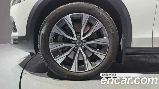 Volvo V90 Cross Country, 2024