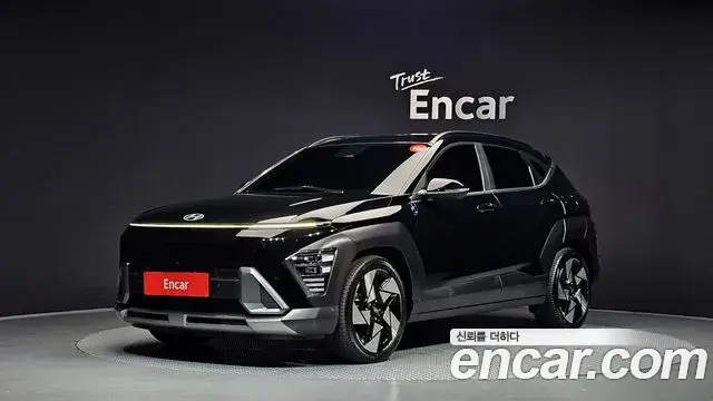 Hyundai Kona 2023 — Фото 1/20