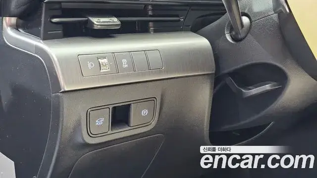Hyundai Kona 2023 — Фото 16/20