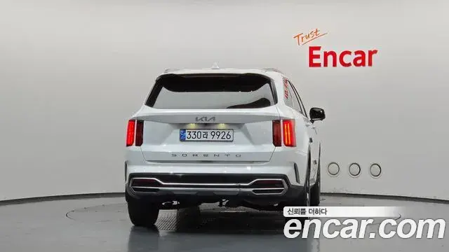 Kia Sorento 2022 — ფოტო 18/20