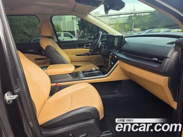 Kia Carnival 2021 — Photo 15/20