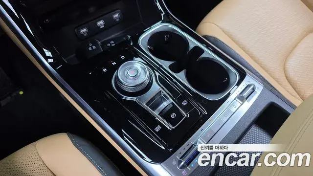 Kia Carnival 2023 — Фото 9/20