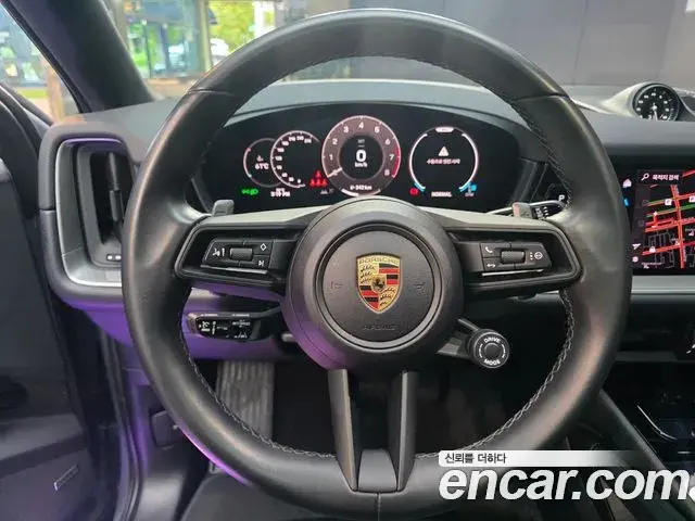 Porsche Cayenne 2024 — Фото 18/20