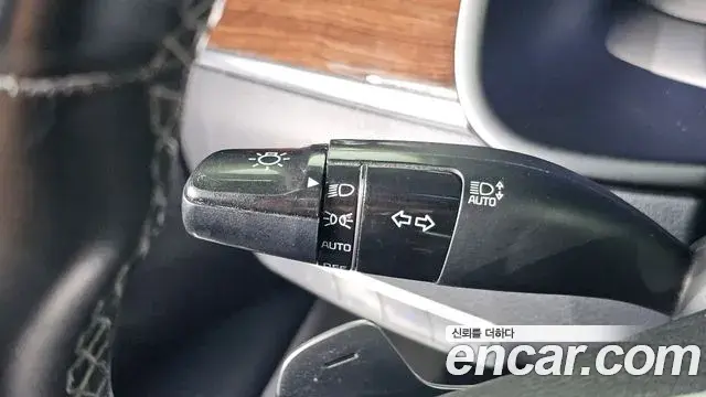 Kia The K9 2019 — Photo 20/20