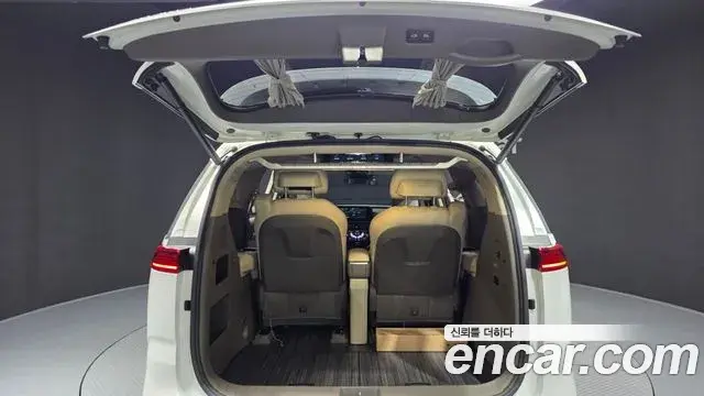 Kia Carnival 2022 — Photo 20/20