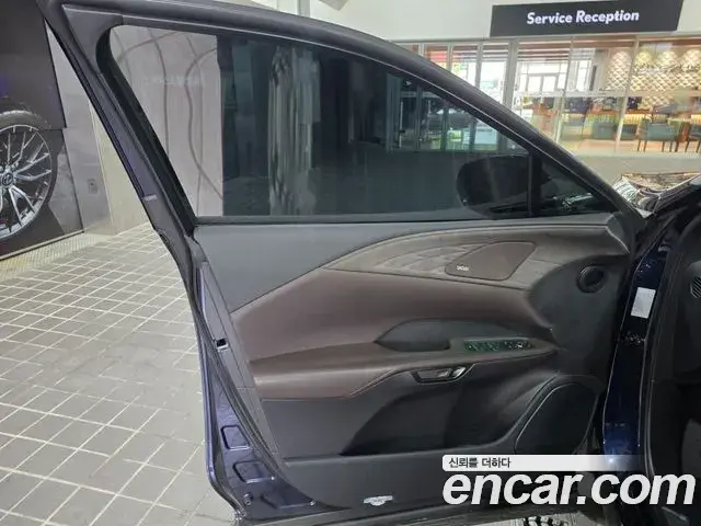 Lexus RX350h 2025 — Photo 12/20