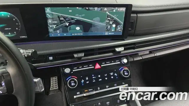 Hyundai Santa Fe 2023 — Фото 13/20