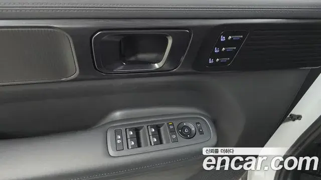 Hyundai Santa Fe 2023 — Фото 20/20