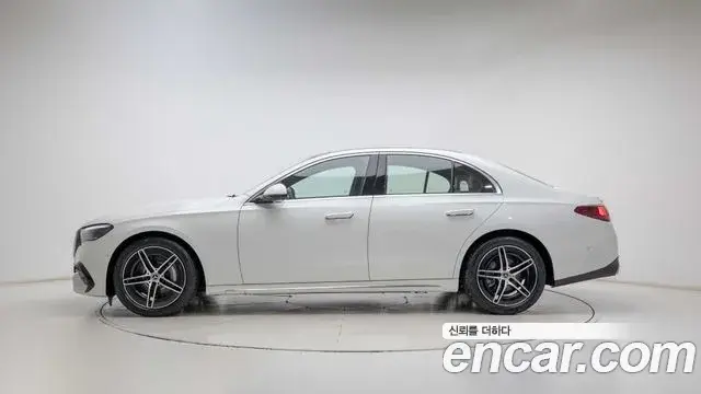 Mercedes-Benz E-Class, 2025
