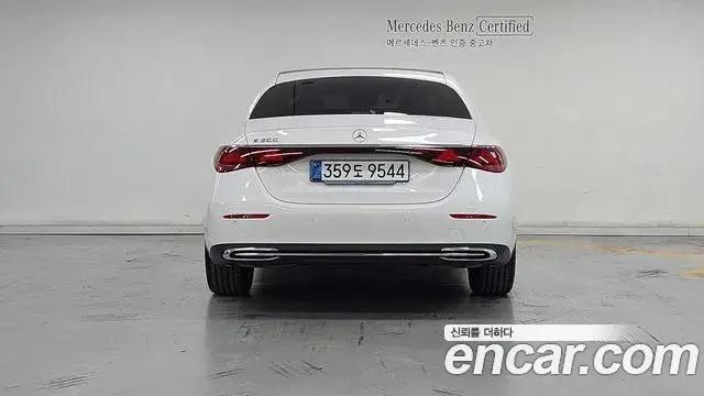 Mercedes-Benz E-Class 2025 — Фото 3/17