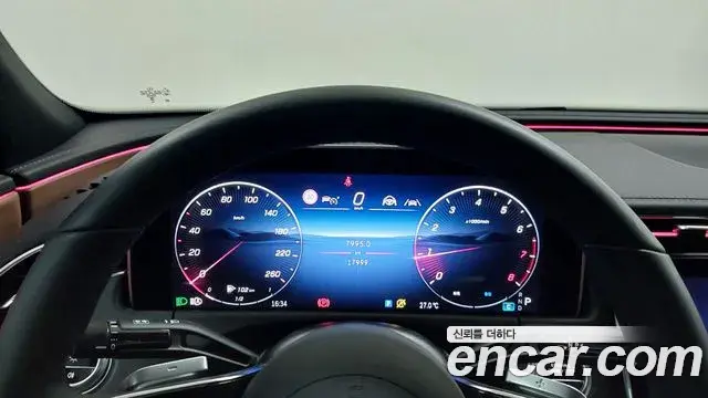 Mercedes-Benz E-Class 2025 — Фото 7/17