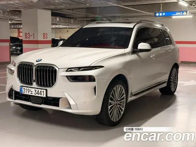 BMW X7 2024 — Photo 1/20