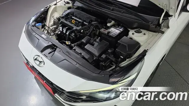 Hyundai Avante 2020 — Photo 6/20