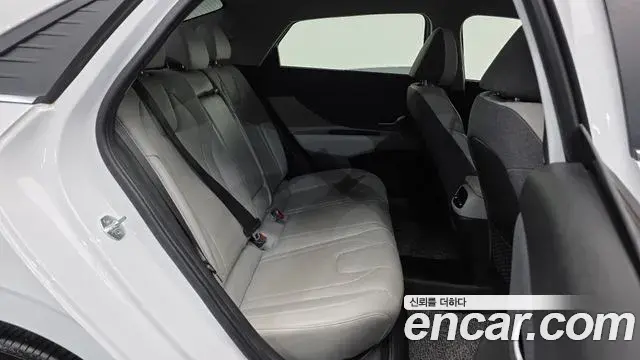 Hyundai Avante 2020 — Photo 12/20