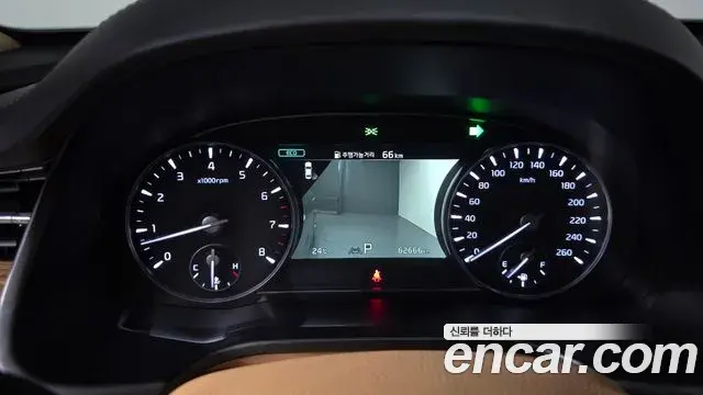 Kia The K9 2022 — Photo 8/20